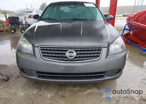 2005 Nissan Altima 2.5 S из США, поврежденный, VIN 1N4AL11E05N429697